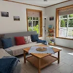 Toms Apartment